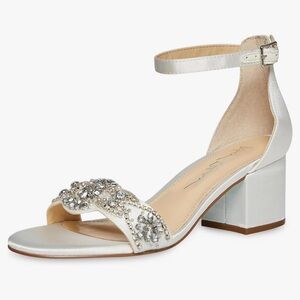 Betsey Johnson SB-Mel Women’s Ivory Block Heels Women’s Size 9.5 Wide NEW in Box